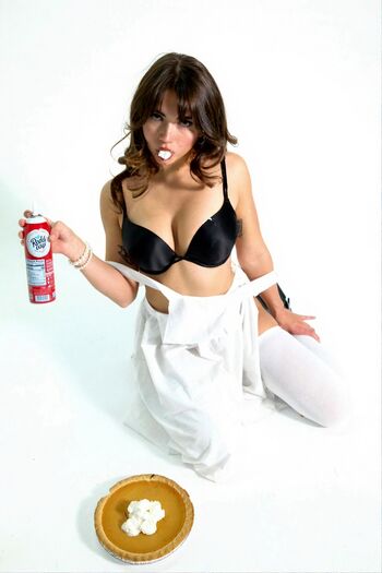 Full leaked Lunchbaglujan  page private onlyfans photo