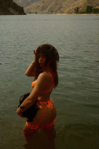 Full leaked Lunchbaglujan  page private onlyfans photo