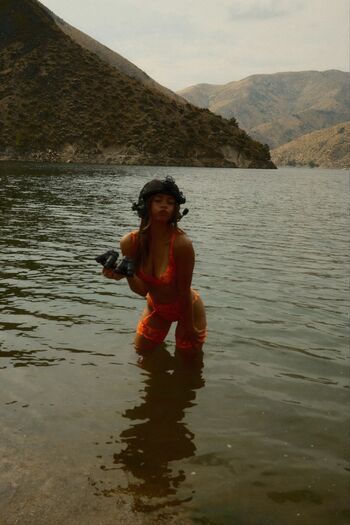 Full leaked Lunchbaglujan  page private onlyfans photo