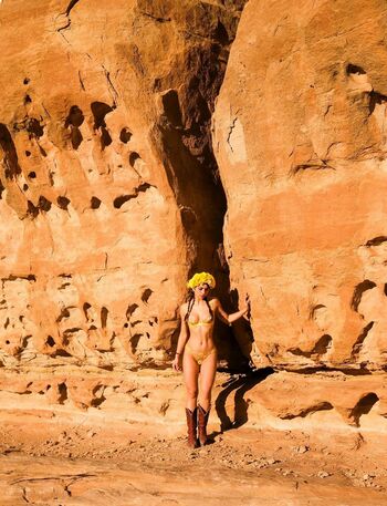 Full leaked Lunchbaglujan  page private onlyfans photo