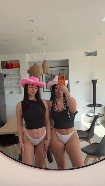 Full leaked Luxy capi page private onlyfans photo