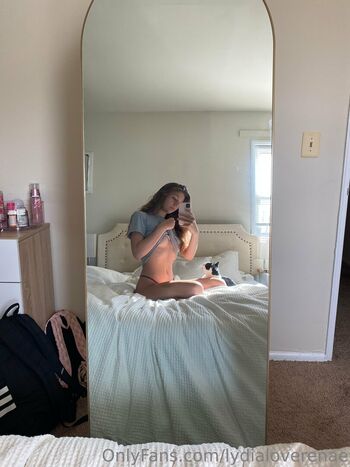 Full leaked Lydialoverenae private onlyfans photo