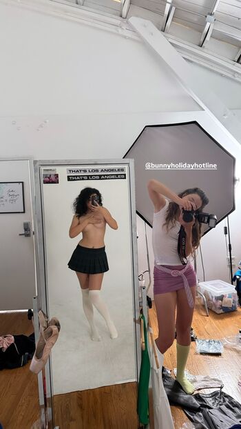 Full leaked Lydiaren private onlyfans photo