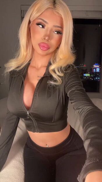 Full leaked Lylafox private onlyfans photo