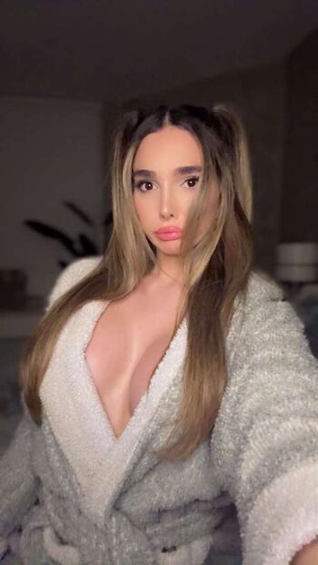 Full leaked Lynaritaa private onlyfans photo