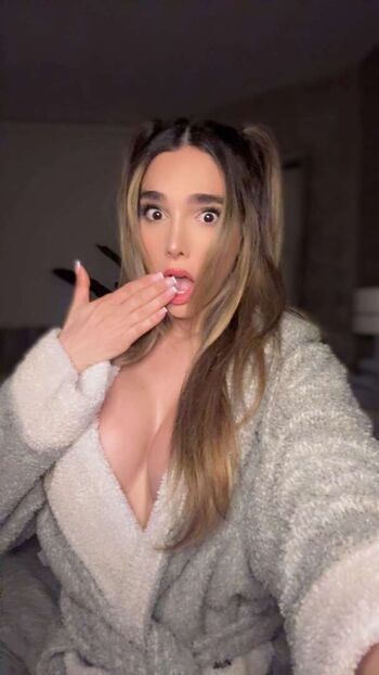 Full leaked Lynaritaa private onlyfans photo