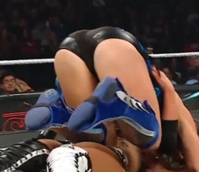 Full leaked Lyra valkyria page private onlyfans photo