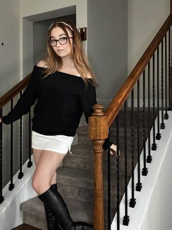 Full leaked Lyssaurora page private onlyfans photo