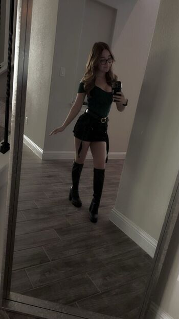 Full leaked Lyssaurora page private onlyfans photo