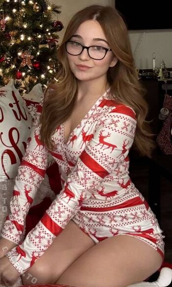 Full leaked Lyssaurora page private onlyfans photo