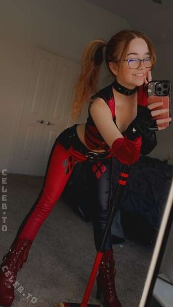 Full leaked Lyssaurora private onlyfans photo
