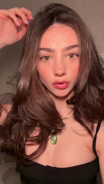 Full leaked Lyzzahh page private onlyfans photo