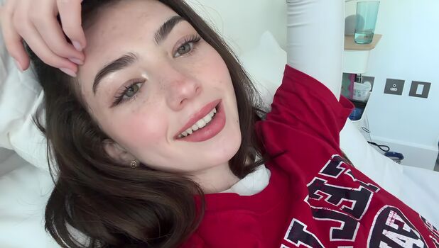 Full leaked Lyzzahh page private onlyfans photo