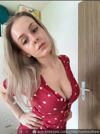 Full leaked M ichaaelaa page private onlyfans photo