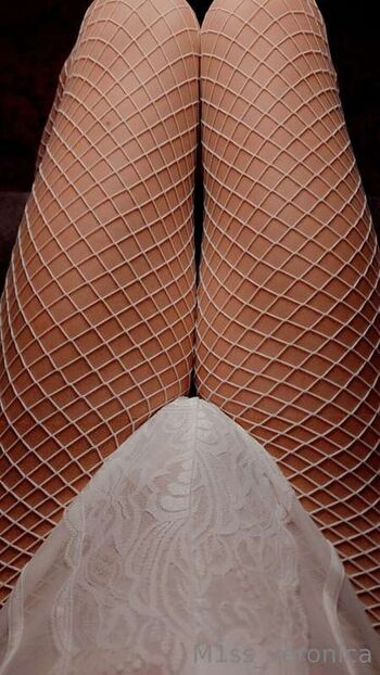 Full leaked Mss veronica private onlyfans photo