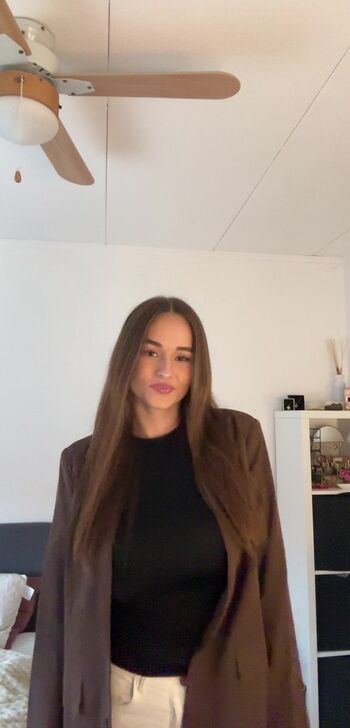 Full leaked Maaike roellies page private onlyfans photo