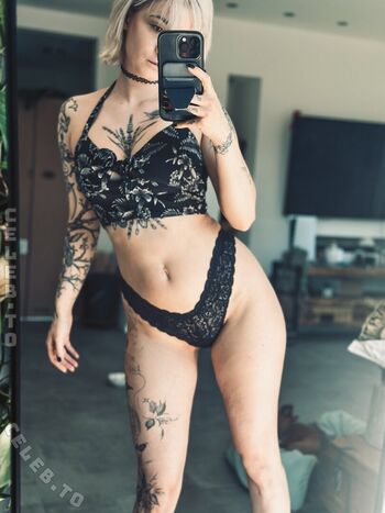 Full leaked Macezayuri  page private onlyfans photo