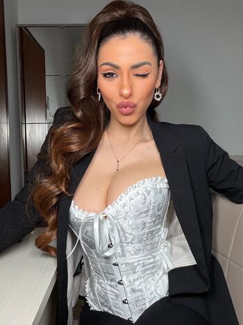 Full leaked Madamex private onlyfans photo