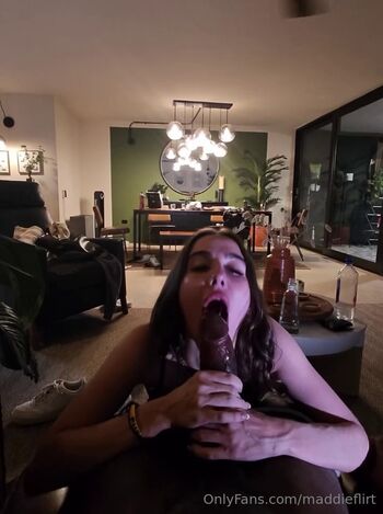 Full leaked Maddieflirt private onlyfans photo