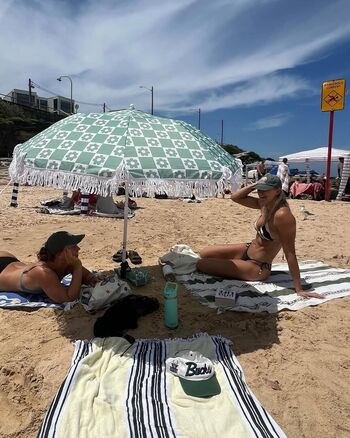 Full leaked Maddison levi page private onlyfans photo