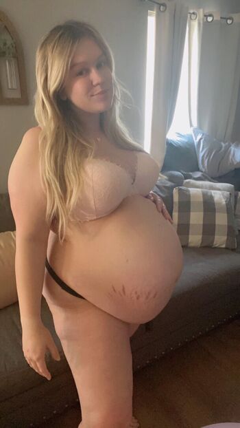 Full leaked Madisonmoonsxo private onlyfans photo