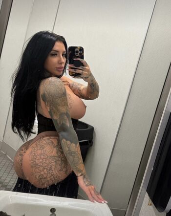 Full leaked Madisonoel private onlyfans photo