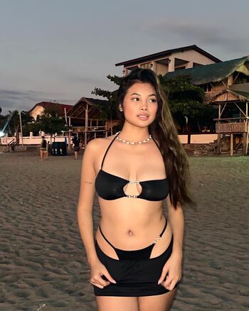 Full leaked Mae santos page private onlyfans photo