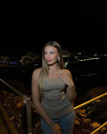 Full leaked Maeva dsc page private onlyfans photo