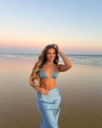 Full leaked Maeva dsc page private onlyfans photo