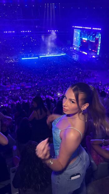 Full leaked Maeva dsc page private onlyfans photo