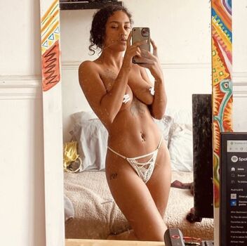 Full leaked Mageia liber private onlyfans photo