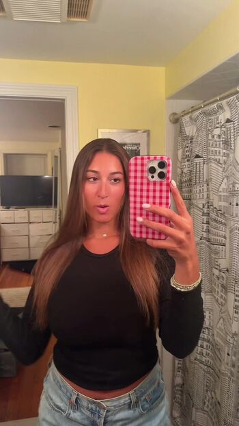Full leaked Maggie private onlyfans photo