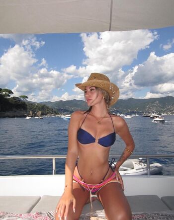 Full leaked Magica perez private onlyfans photo