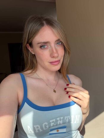 Full leaked Magui ansuz page private onlyfans photo