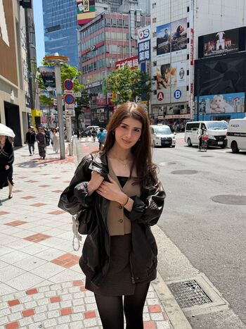 Full leaked Mahluna private onlyfans photo