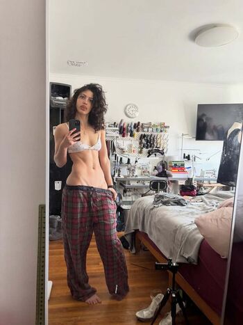 Full leaked Maia maee private onlyfans photo