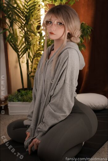 Full leaked Maidmana private onlyfans photo