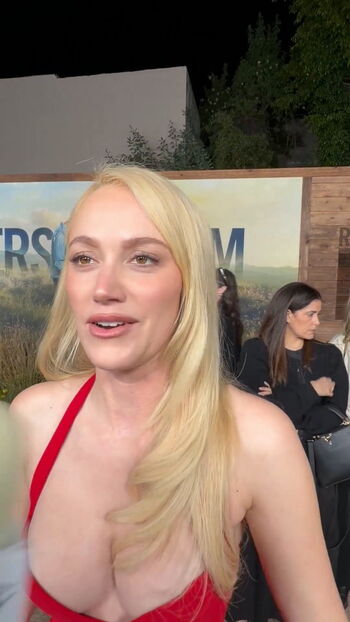 Full leaked Maika monroe page private onlyfans photo