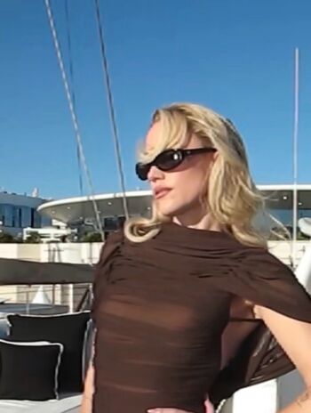 Full leaked Maika monroe page private onlyfans photo