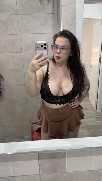 Full leaked Maikamartin private onlyfans photo