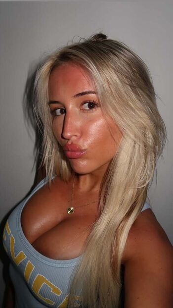 Full leaked Mailiholtx private onlyfans photo