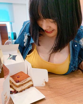 Full leaked Maipei page private onlyfans photo