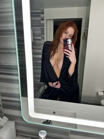 Full leaked Maitland ward page private onlyfans photo