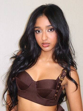 Full leaked Maitreyi ramakrishnan private onlyfans photo