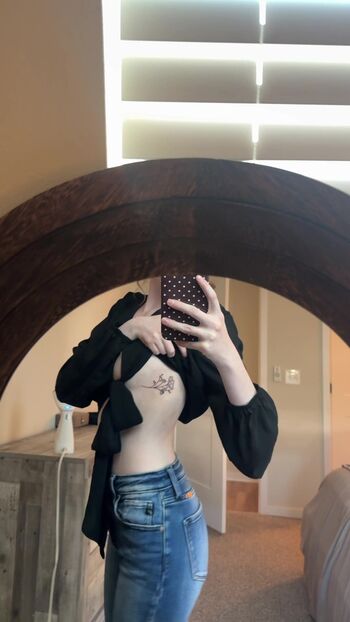 Full leaked Makenna kelly  page private onlyfans photo