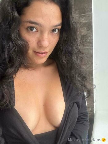 Full leaked Makymakys private onlyfans photo