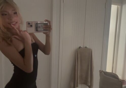 Full leaked Malaysian tiktokers private onlyfans photo