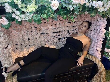 Full leaked Maleni cruz page private onlyfans photo