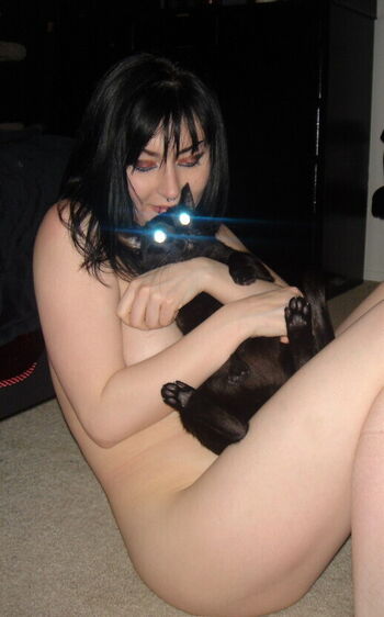 Full leaked Malice amarantine private onlyfans photo