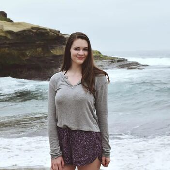 Full leaked Mallory m page private onlyfans photo